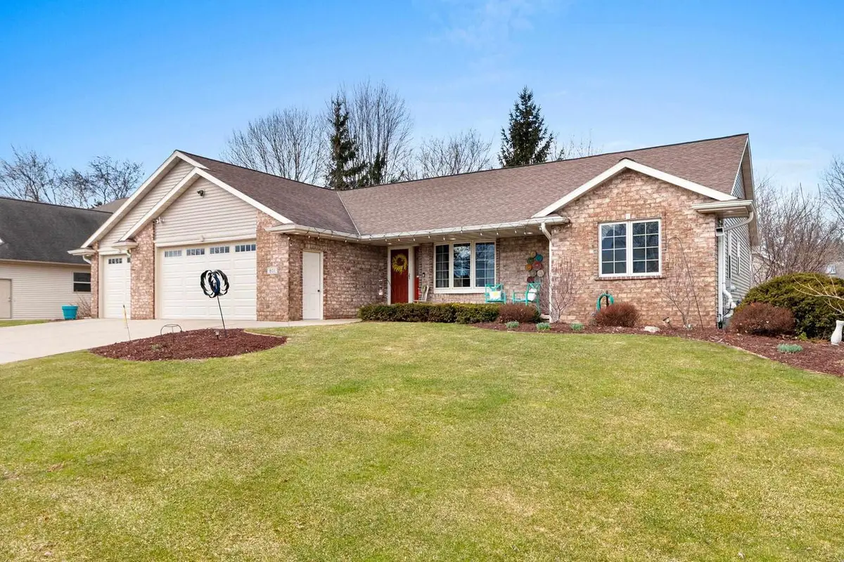 801 PINECREST ROAD, Green Bay, WI 54313 - #1