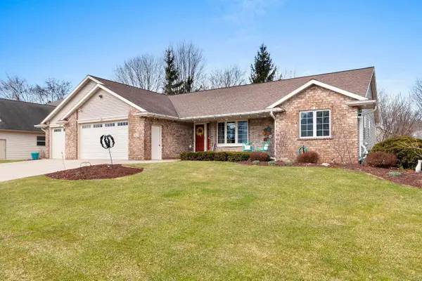 801 PINECREST ROAD, Green Bay, WI 54313