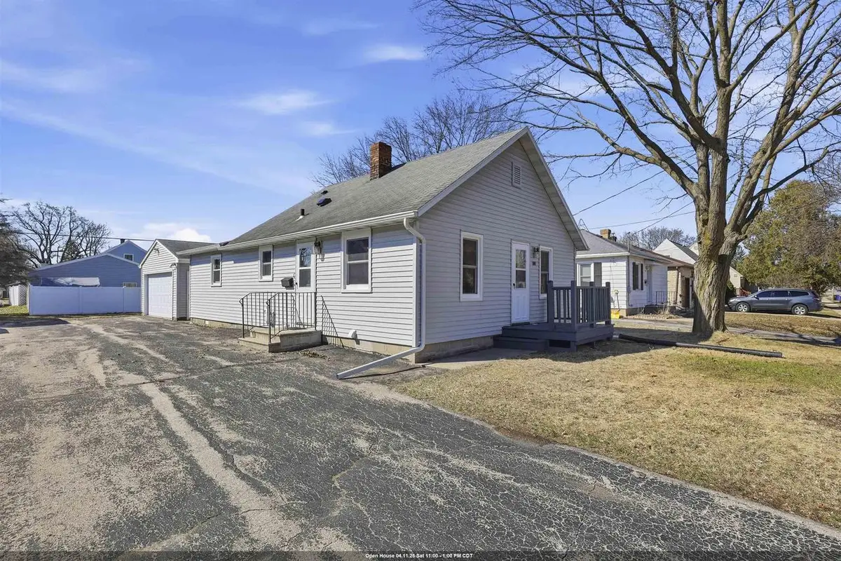 1001 W GRANT STREET, Appleton, WI 54914 - #1