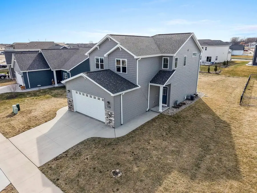 4601 N CHERRYVALE AVENUE, Appleton, WI 54913 - #3