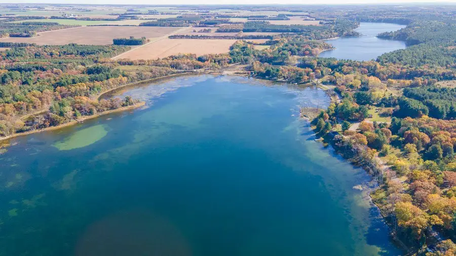 834 N LAKE STREET, Hancock, WI 54943 - #3