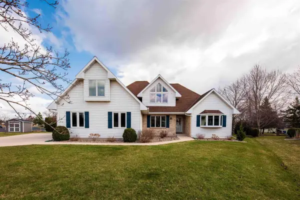 63 WESTFIELD CIRCLE, Fond Du Lac, WI 54935