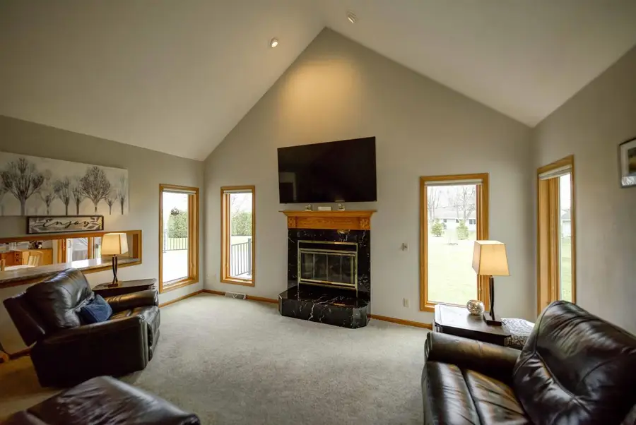 63 WESTFIELD CIRCLE, Fond Du Lac, WI 54935 - #2