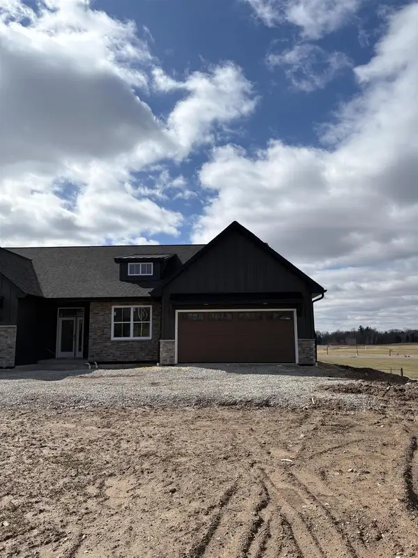 3395 SHAWANO AVENUE, Green Bay, WI 54313