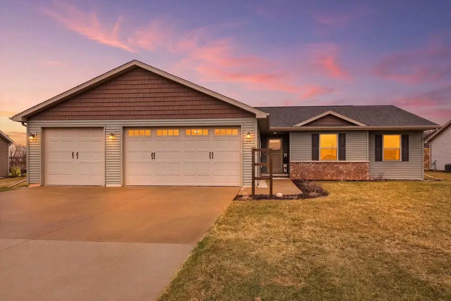 704 ALYSSA STREET, Kaukauna, WI 54130 - #2