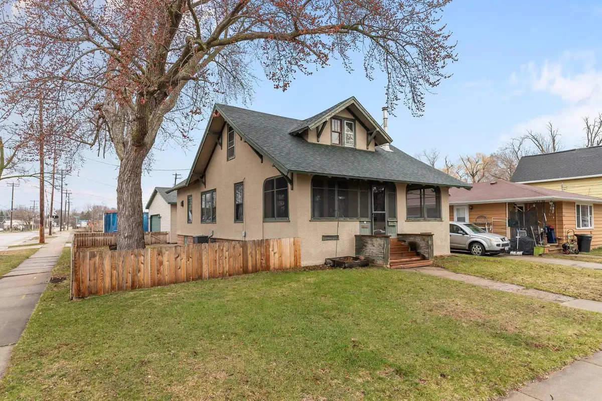 1354 W 2ND STREET, Appleton, WI 54914 - #1