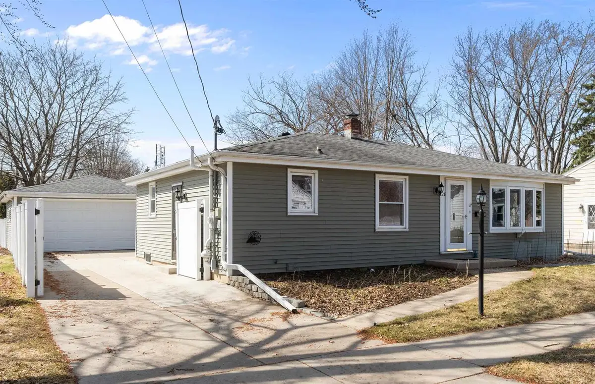 121 S SCHAEFER STREET, Appleton, WI 54915 - #1