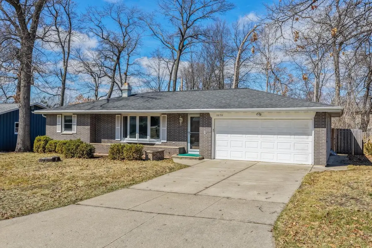 2070 WEST POINT TERRACE, Green Bay, WI 54304 - #1