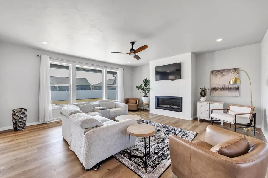 1015 NUTMEG DRIVE, De Pere, WI 54115 - #3