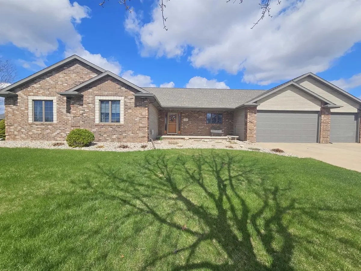 458 WINDMILL DRIVE, Kaukauna, WI 54130 - #1
