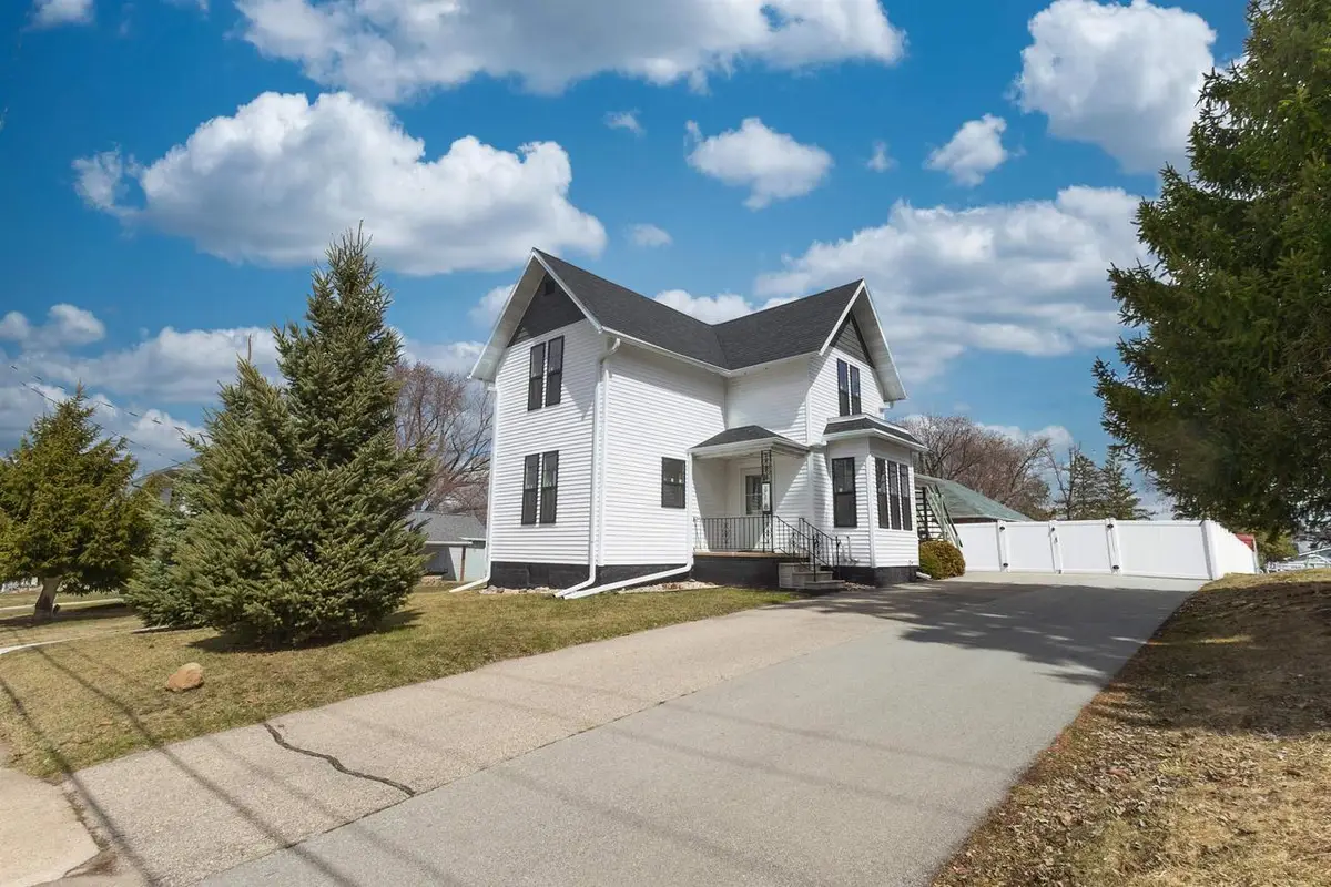 318 S MILL STREET, Hortonville, WI 54944 - #1