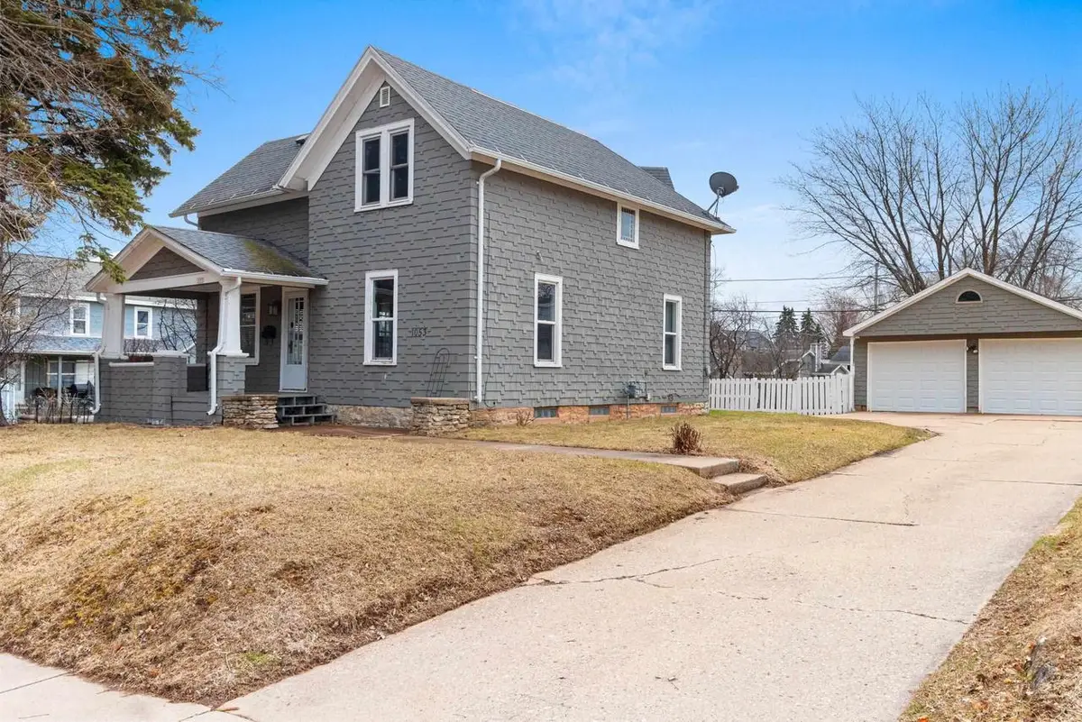 1053 E KIMBERLY AVENUE, Kimberly, WI 54136 - #1
