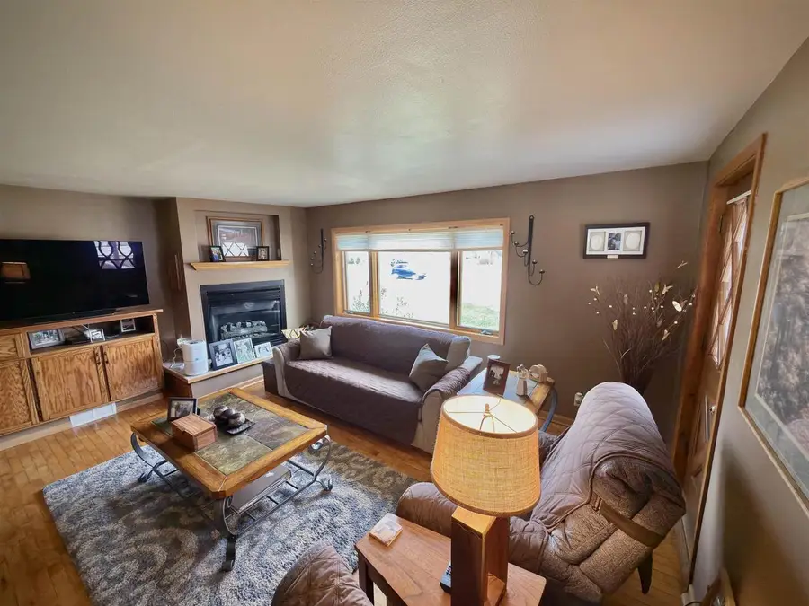 404 BROADWAY, Berlin, WI 54923 - #3