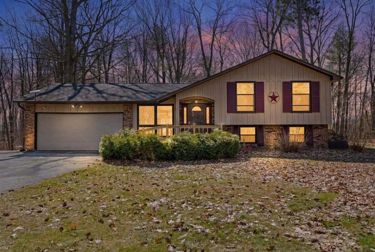 10897 CIRCLE ROAD, Luxemburg, WI 54217 - #1