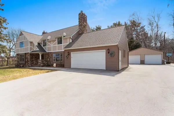 2276 DOLLAR ROAD, De Pere, WI 54115