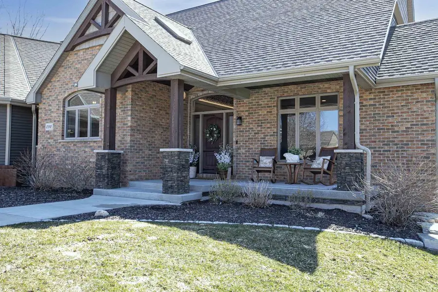 2592 REMINGTON COURT, Green Bay, WI 54302 - #2