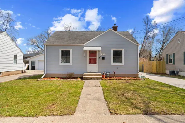 817 15TH AVENUE, Green Bay, WI 54304