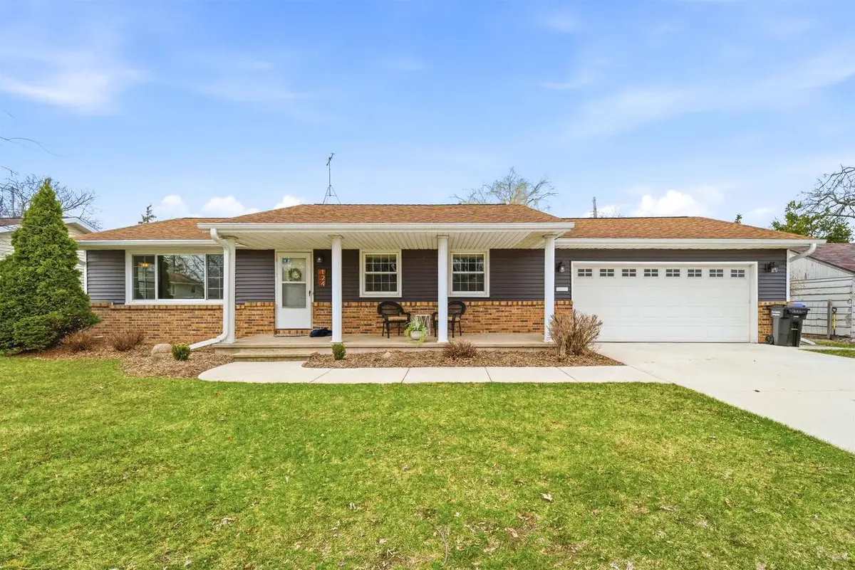 124 RAMLEN COURT, Appleton, WI 54915 - #1