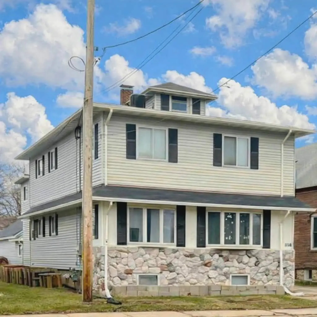 1110 SHAWANO AVENUE, Green Bay, WI 54303 - #1