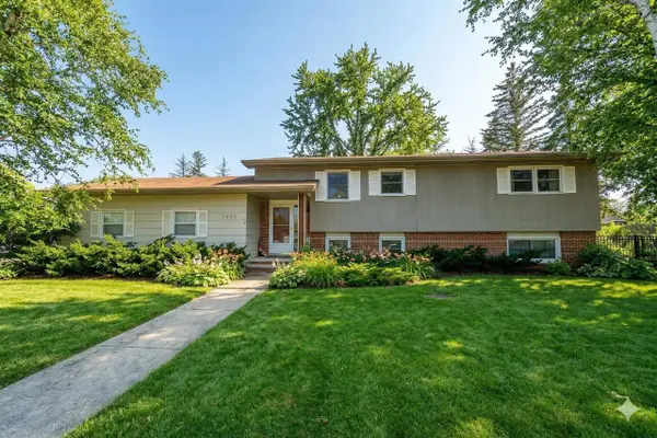 2455 KINGSTON PLACE, Oshkosh, WI 54904