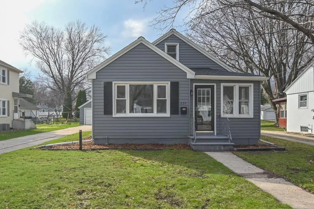 835 NEVILLE AVENUE, Green Bay, WI 54303 - #1