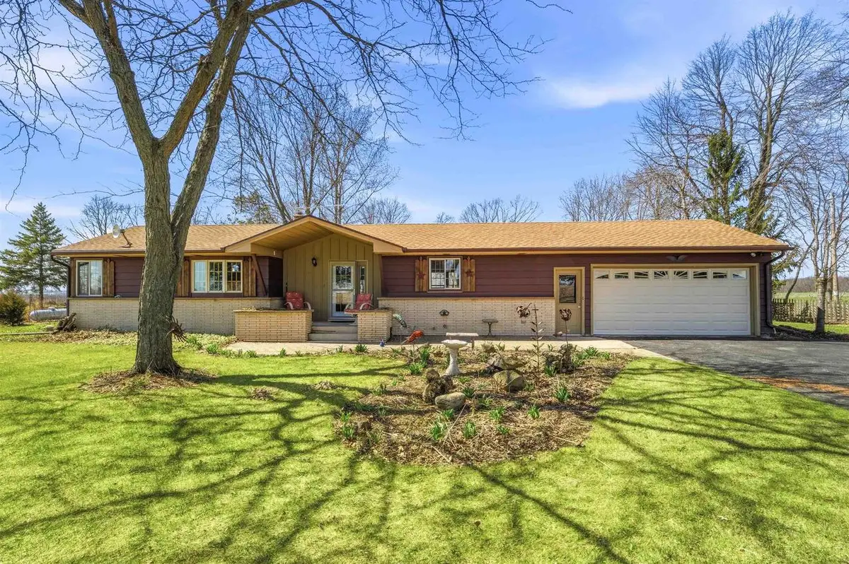 N6410 HILLVIEW ROAD, Saint Cloud, WI 53079 - #1