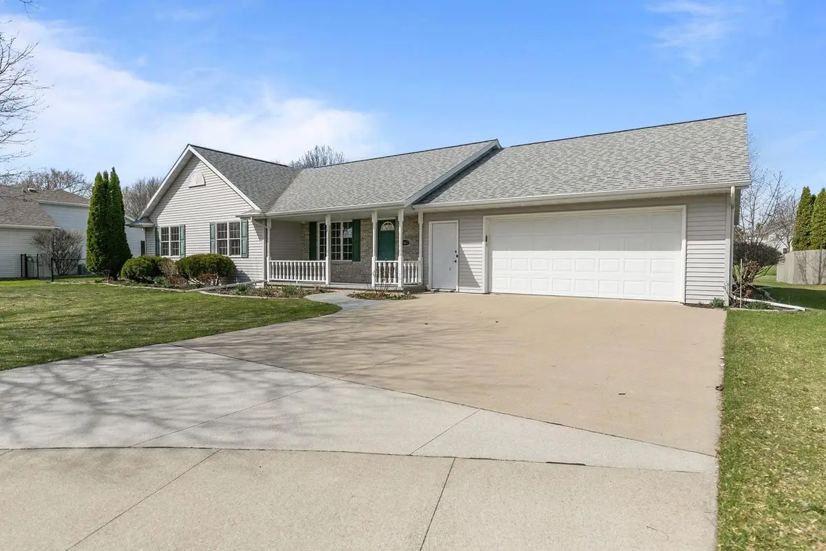 2412 LUPINE COURT, Menasha, WI 54952 - #1