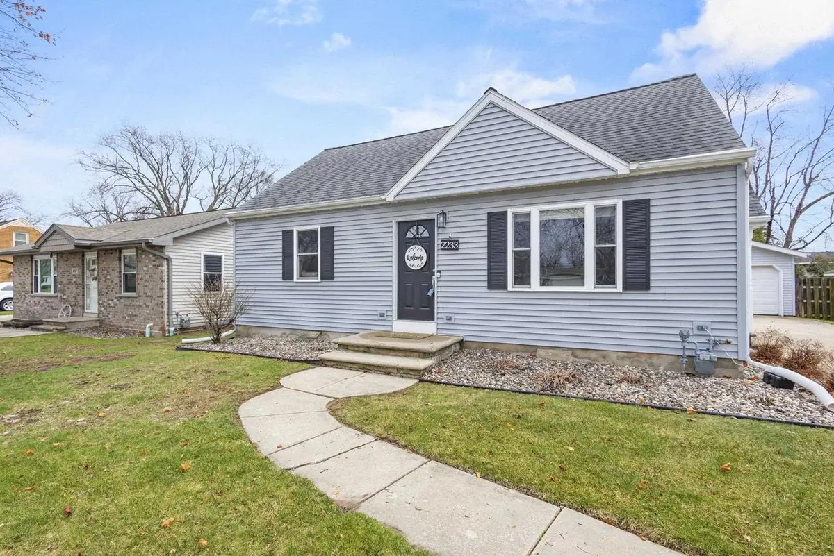 2233 MAGNOLIA LANE, Green Bay, WI 54304 - #1