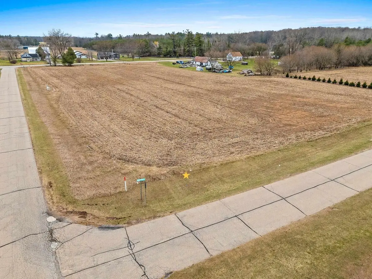 KINGFISHER LANE, Oconto Falls, WI 54154 - #1