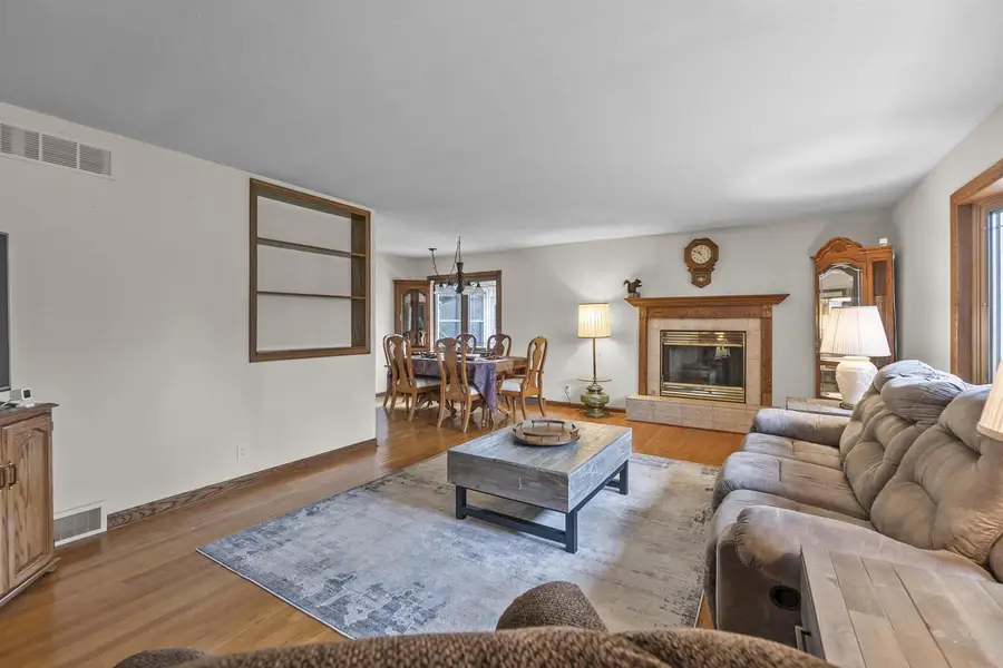 W156N9742 PILGRIM ROAD, Germantown, WI 53022 - #2