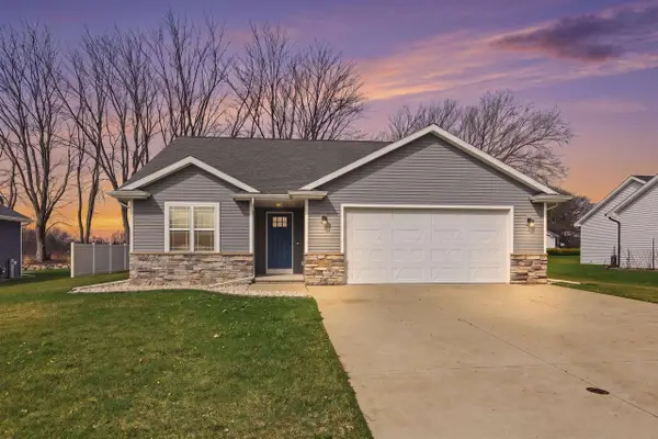 1146 LORI DRIVE, Neenah, WI 54956