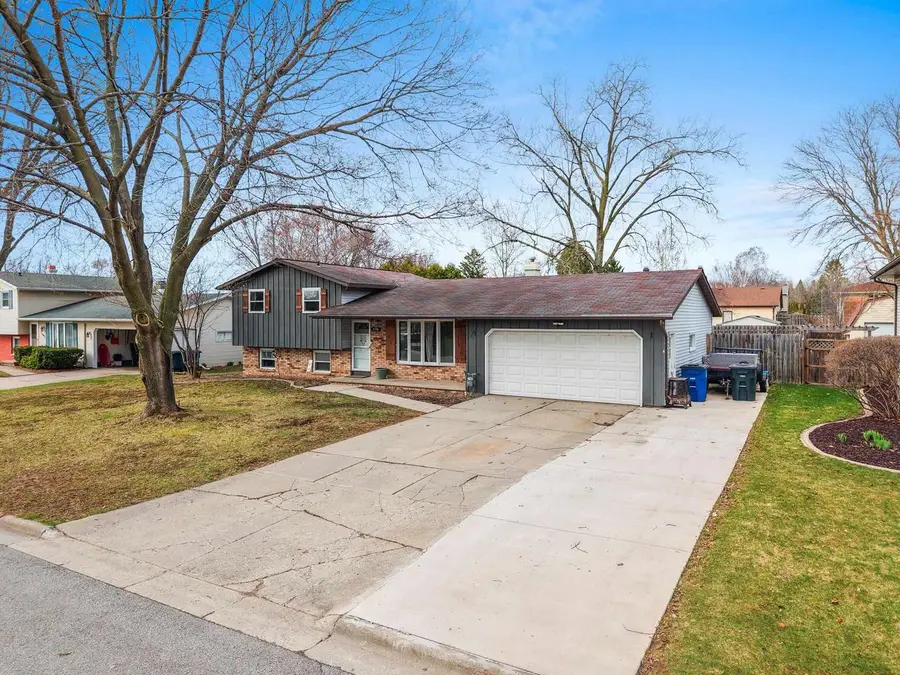 1156 SHARIE LANE, Green Bay, WI 54304 - #2