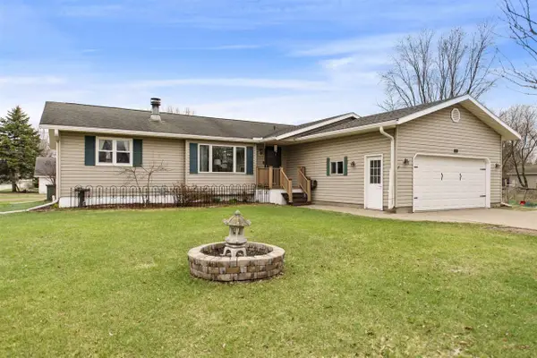 213 WATER STREET, Marinette, WI 54143