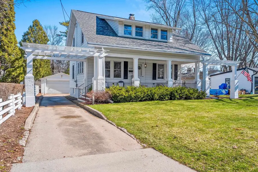 114 W MISSION ROAD, Green Bay, WI 54301 - #2