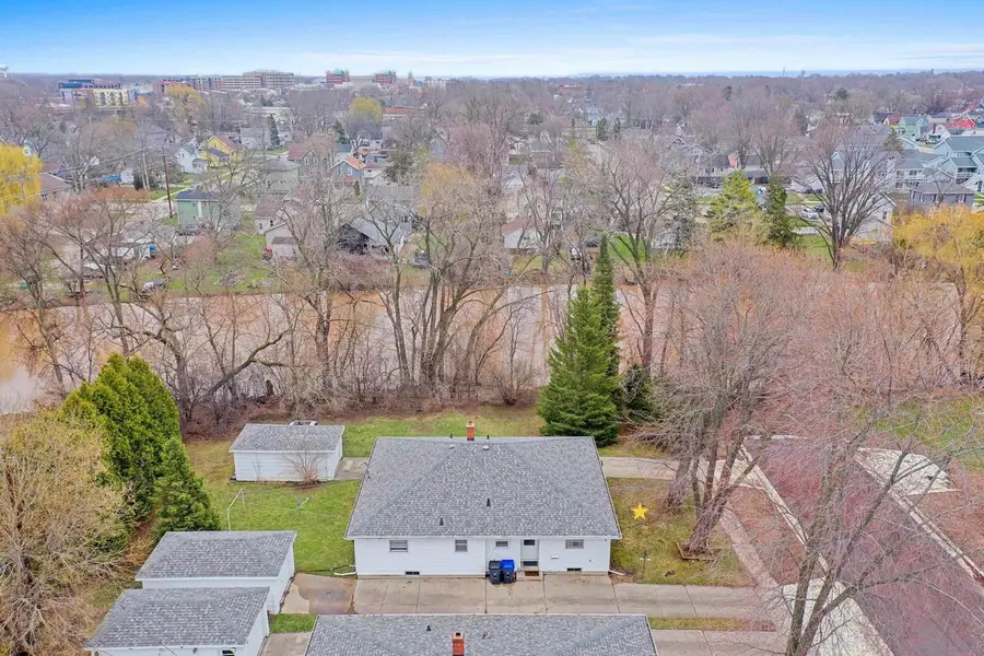 801 CAROLINE STREET, Neenah, WI 54956 - #3