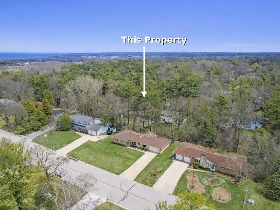 716 MT MARY DRIVE, Green Bay, WI 54311 - #3