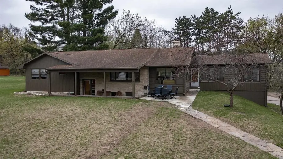 218 HIGH STREET, Waupaca, WI 54981 - #3
