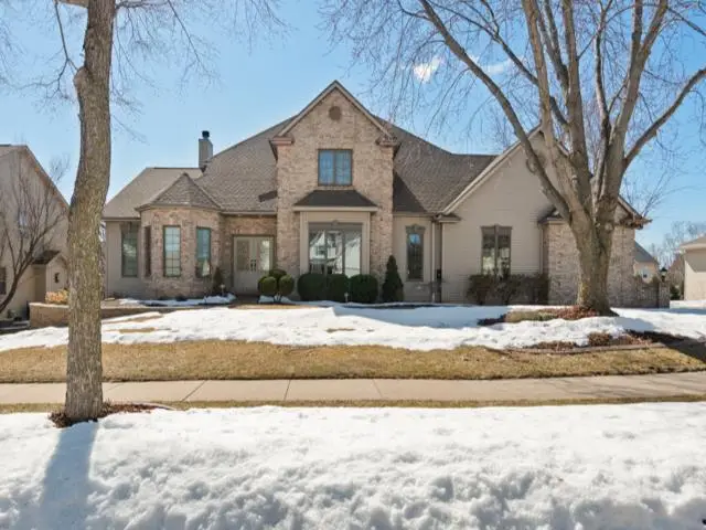 617 E APPLE CREEK ROAD, Appleton, WI 54913 - #1