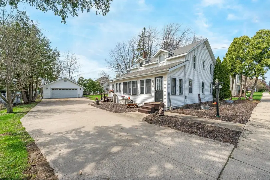 210 S 4TH STREET, Winneconne, WI 54986 - #2