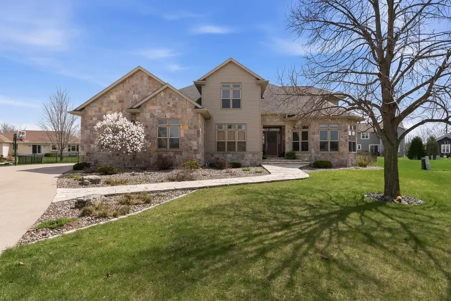 15 PARK CIRCLE, Fond Du Lac, WI 54935 - #2