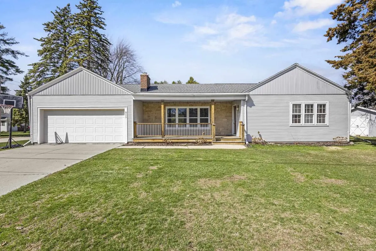 311 E CEDAR STREET, Pulaski, WI 54162 - #1