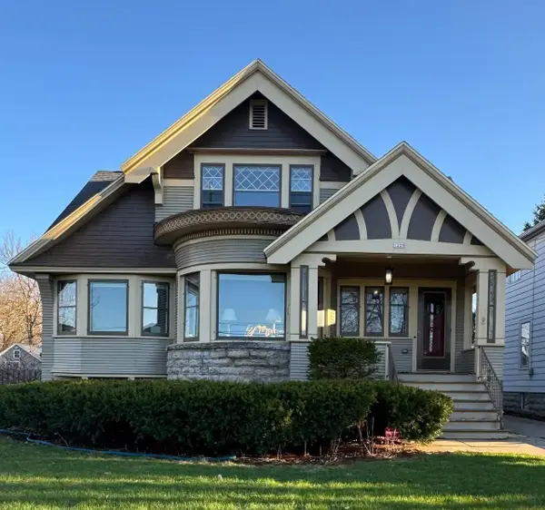 1229 MERRITT AVENUE, Oshkosh, WI 54901