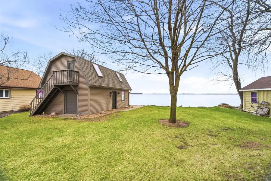 6097 E LYNGAAS ROAD, Winneconne, WI 54986 - #3