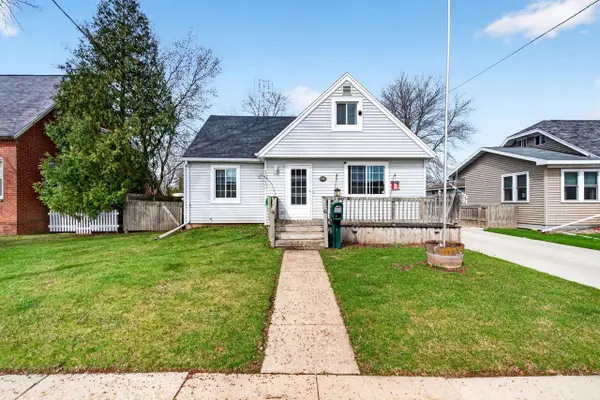 1013 HARRISON STREET, Neenah, WI 54956
