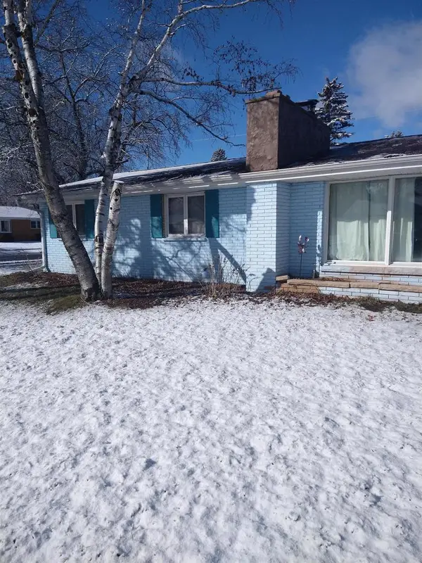 819 LARK STREET, Green Bay, WI 54303