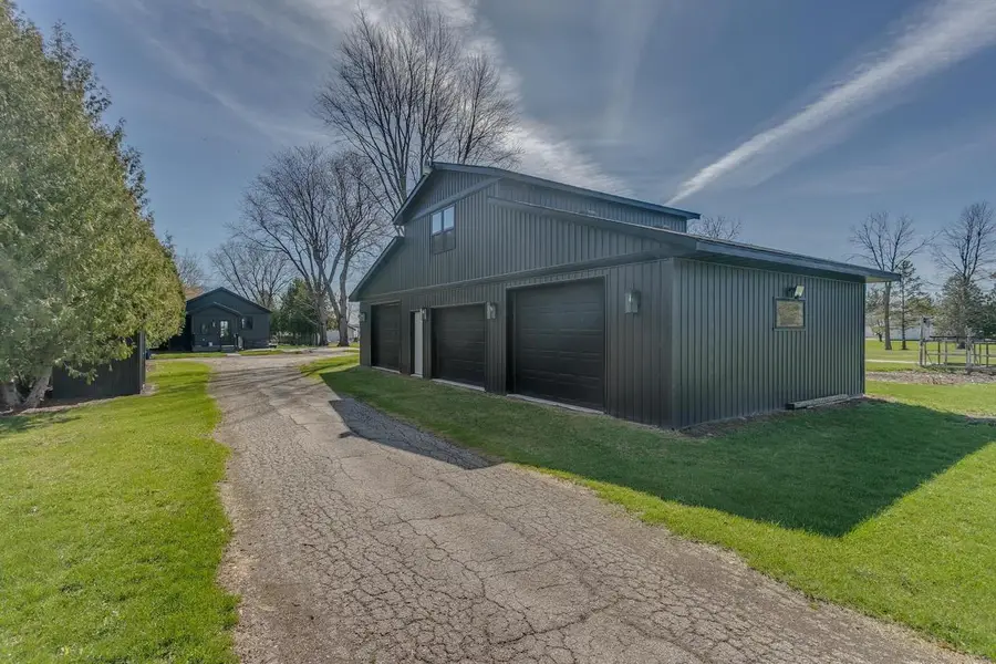7278 S US HIGHWAY 45, Oshkosh, WI 54902 - #3