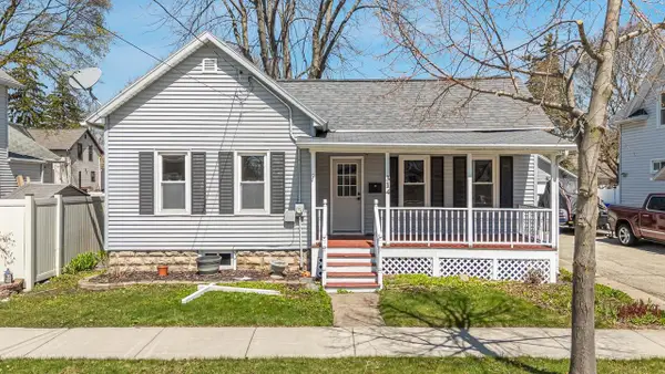 314 E WINNEBAGO STREET, Appleton, WI 54911