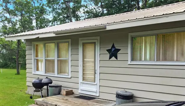 W11646 W 18TH ROAD, Pound, WI 54161