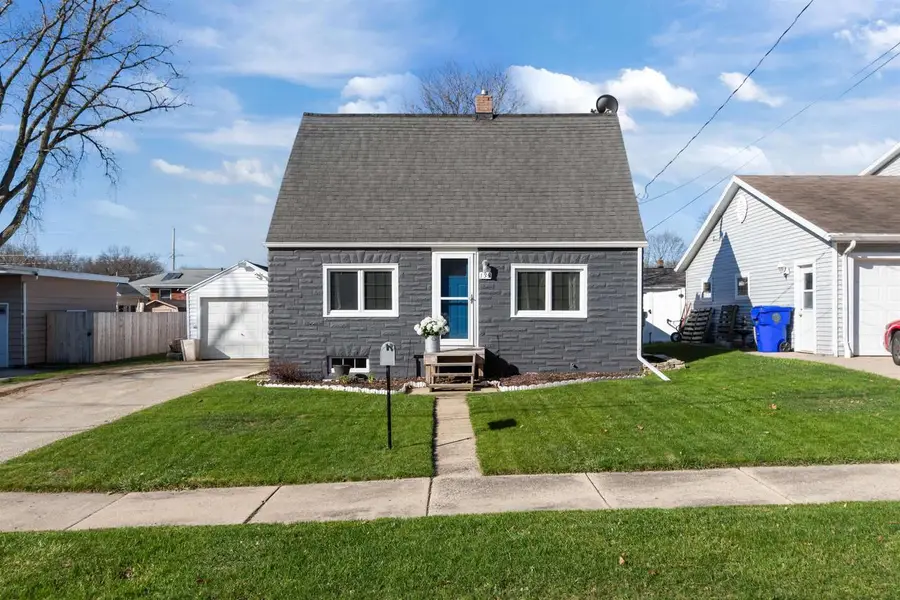 133 GRANT STREET, Kaukauna, WI 54130 - #2