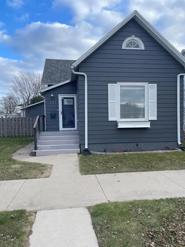 1715 14TH AVENUE, Menominee, MI 49858